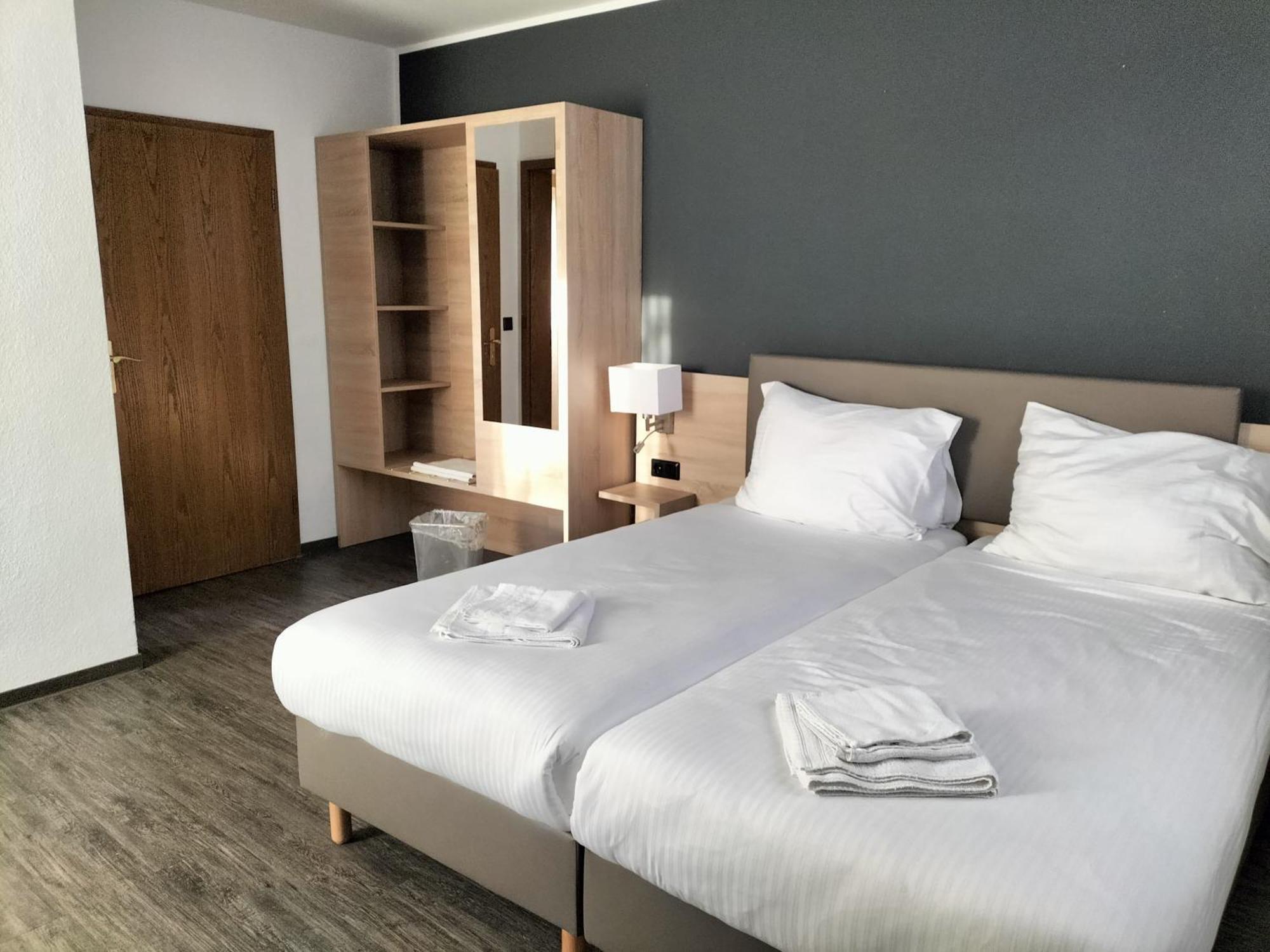 B3 Hotel Niederfell Rum bild